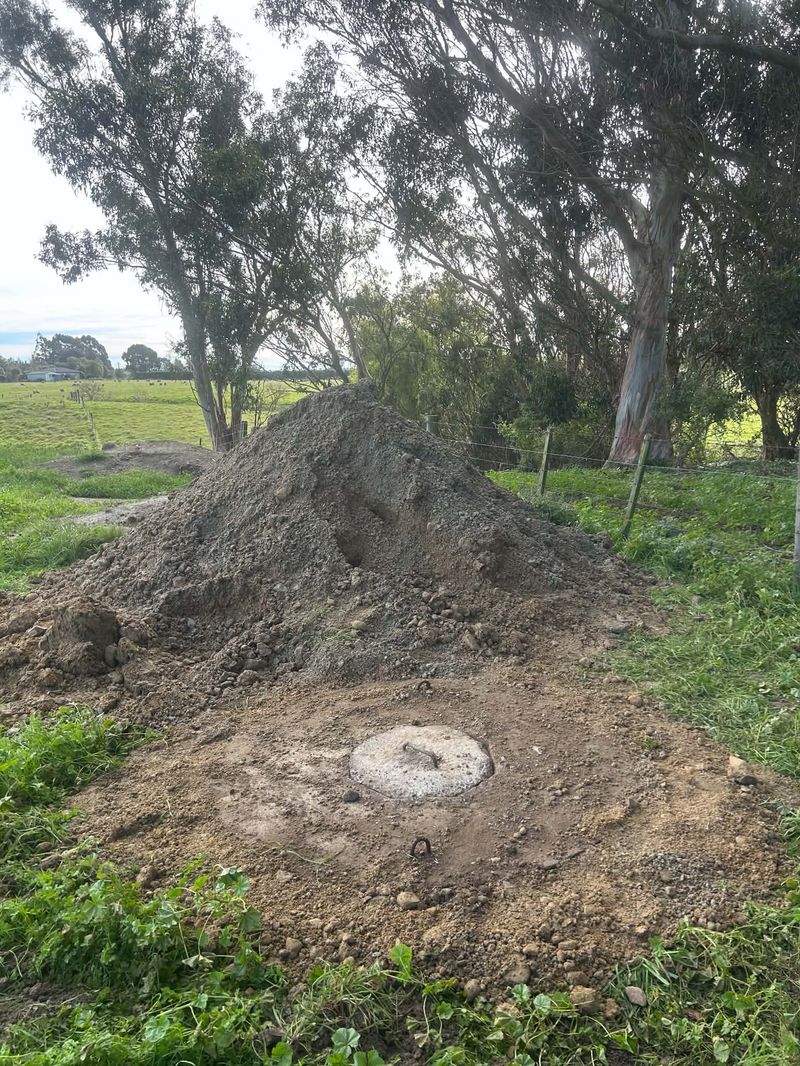 Completed pit with lid